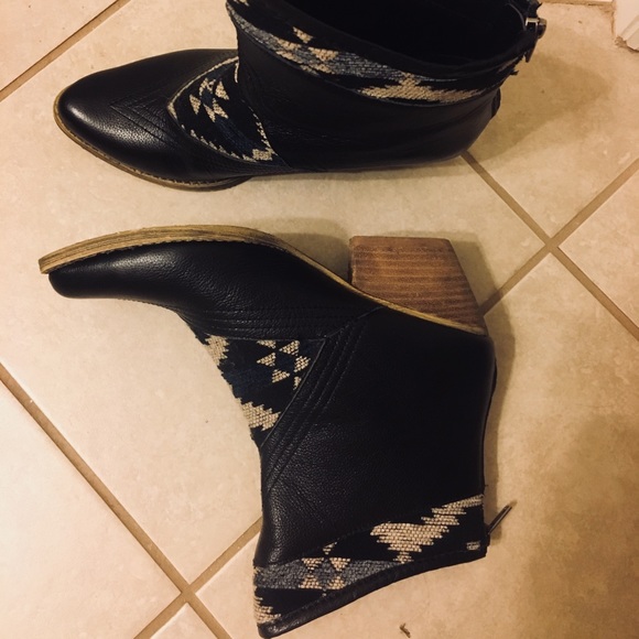 Sbicca Black ankle boots - Picture 4 of 6